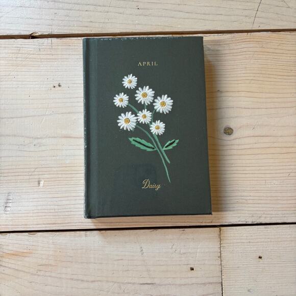 Rifle Paper NWT Birth Month Journal Birth Month April Daisies - Picture 1 of 3